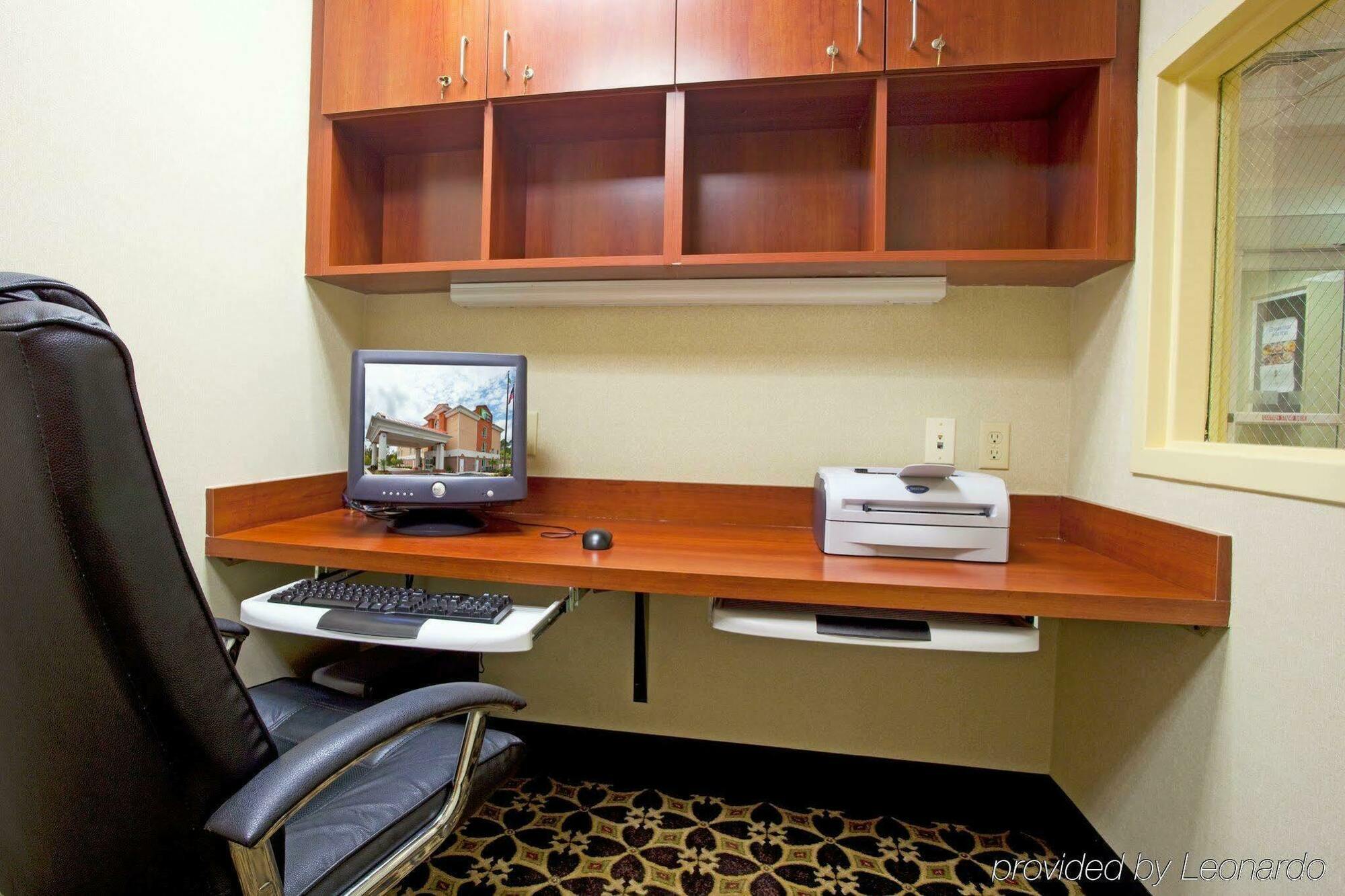 Express & Jacksonville North-fernandina By Ihg Yulee