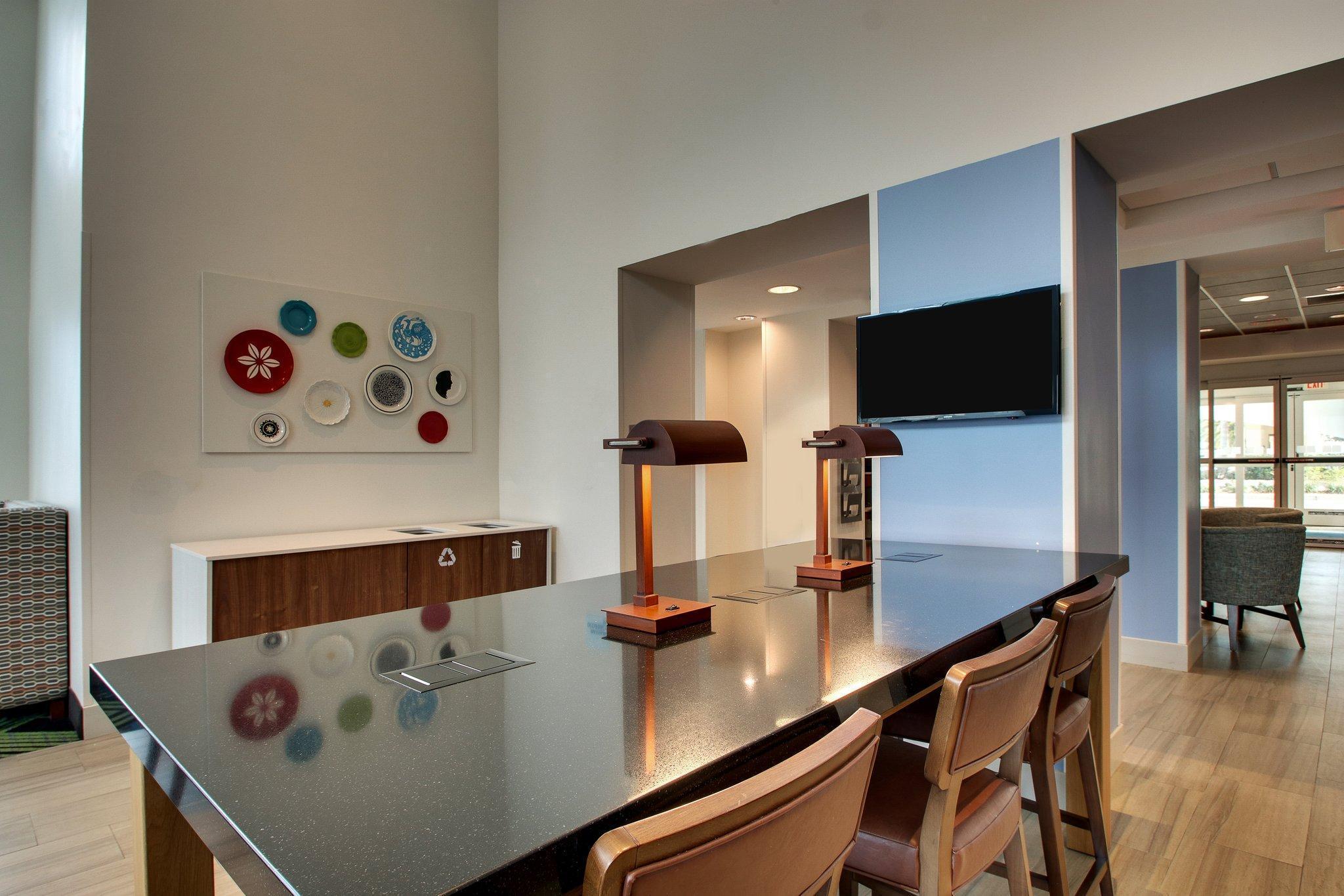 Hotel Express & Jacksonville North-fernandina By Ihg